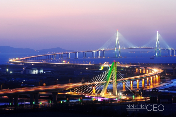 “인천대교의 오늘을 있게 한 기술력, 세계로 뻗어 나가고 있습니다” (주)명일정공 김문용 대표