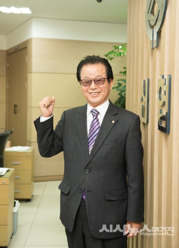 “안정 속의 도약, 자산 2천억을 조기에 달성하려고 합니다”