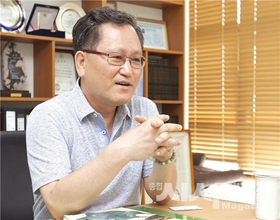 [칼럼] 컨테이너 속 마음챙김 명상의 심리적 효과