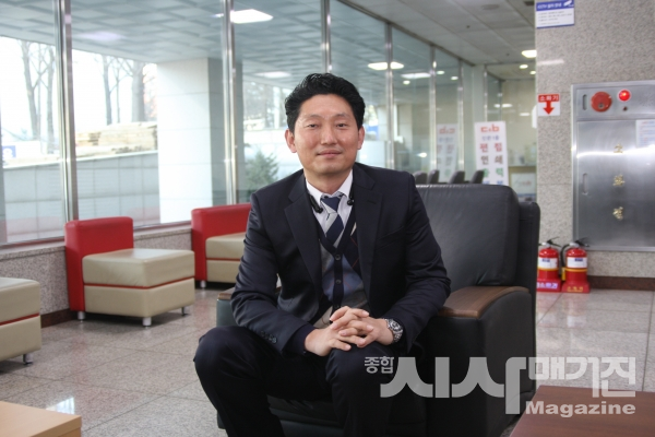 “모두의 안전을 위해 바른길로 안내하겠습니다.”
