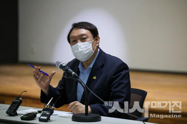 앞으로도 윤석열 전 총장을 괴롭힐 4가지 문제