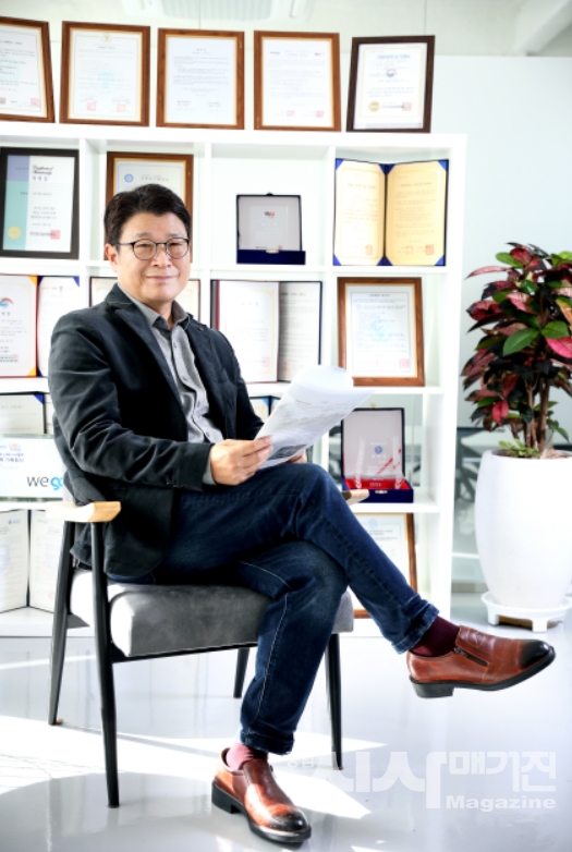 “가슴 두근거리는 진짜 블록체인 기술의 확보, 6년간의 메인넷 개발로 대학, 공공기관, 대기업, 지자체와 협업하고 있습니다”