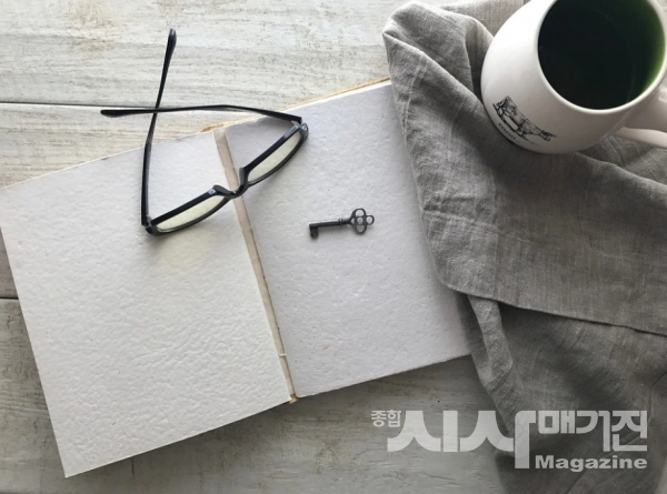 [편집장칼럼] ‘번아웃’의 시대, 자신을 챙기는 ‘닉센(Nicksen)’의 시간