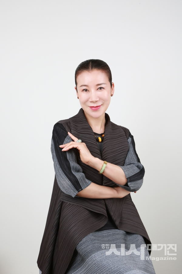 동경 한국 전통 예술원 나령유미자 원장 “유년시절부터 사랑했던 한국 전통 무용, 변함없이 인재를 양성하고 이름을 남기는 무용가가 되고 싶습니다”