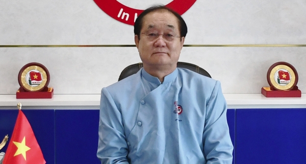 ‘외국인 1호 베트남 언어학박사’, 외국인 최초 ‘베트남문학상’수상, ‘하노이 명예시민’