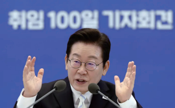 Polics  이재명 지지율 행진의 본질과 예상 시나리오
