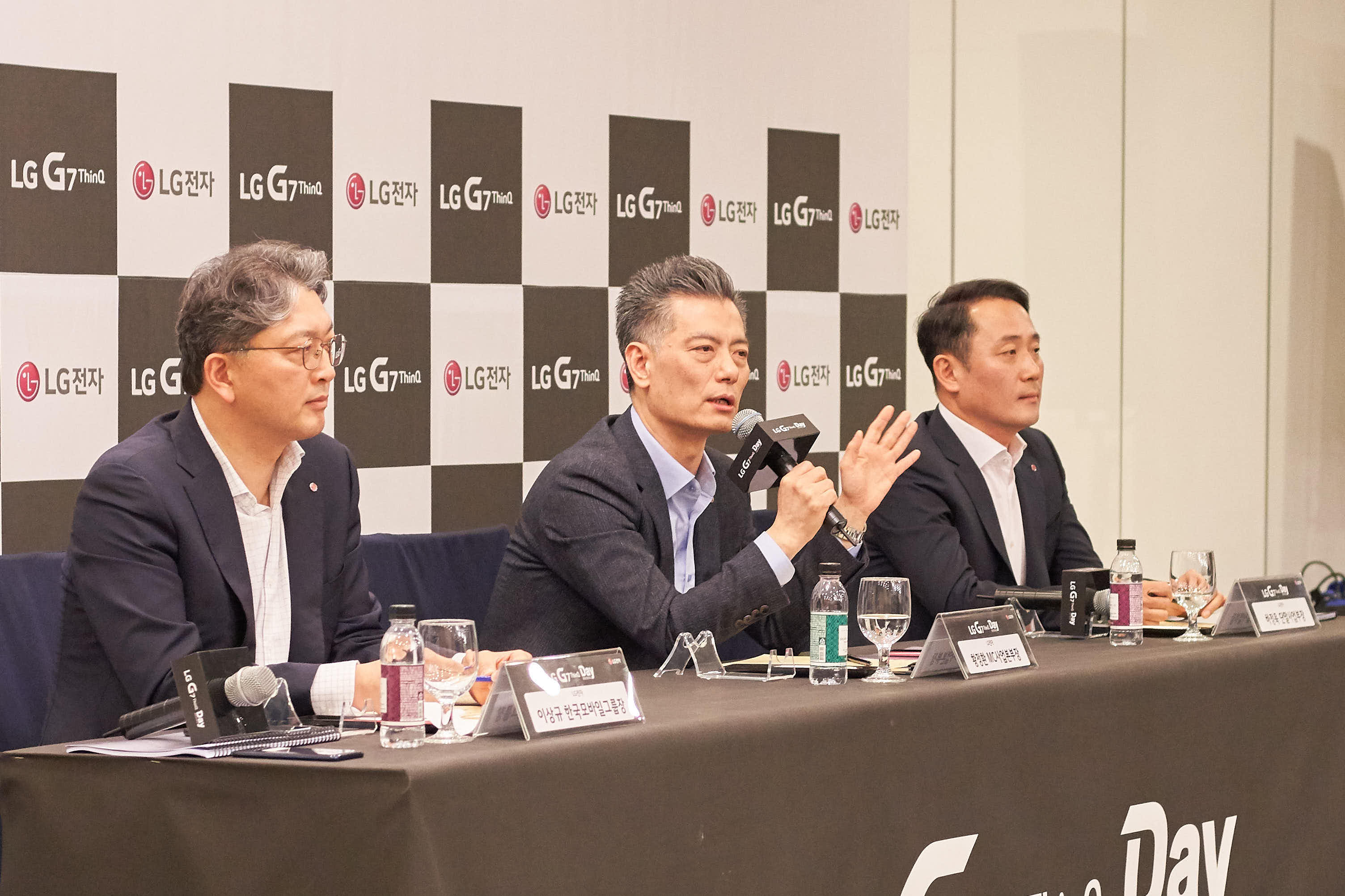 황정환 LG전자 부사장, G7 "가격 확 낮추고 싶다"